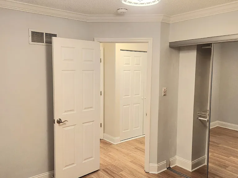 1146 Carrington Dr — Photo 19