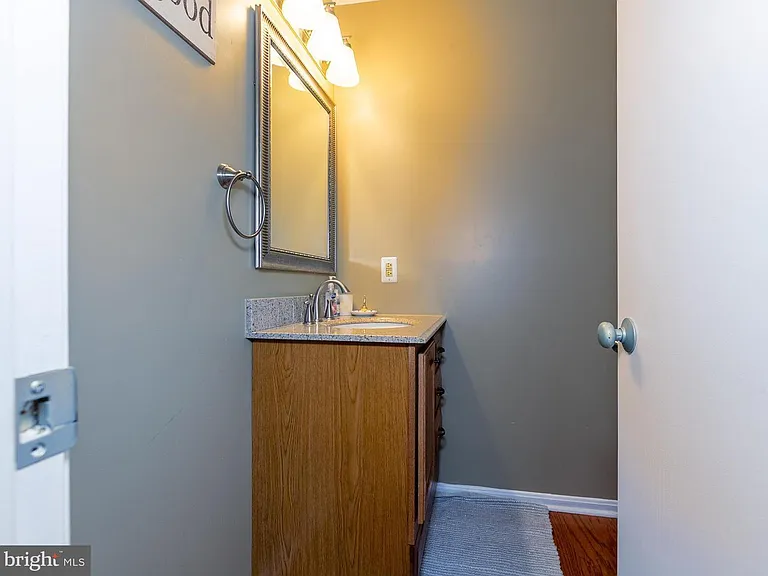 13662 Barren Springs Ct — Photo 16