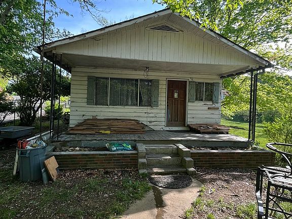 2nd image of 824 River Divide Rd
