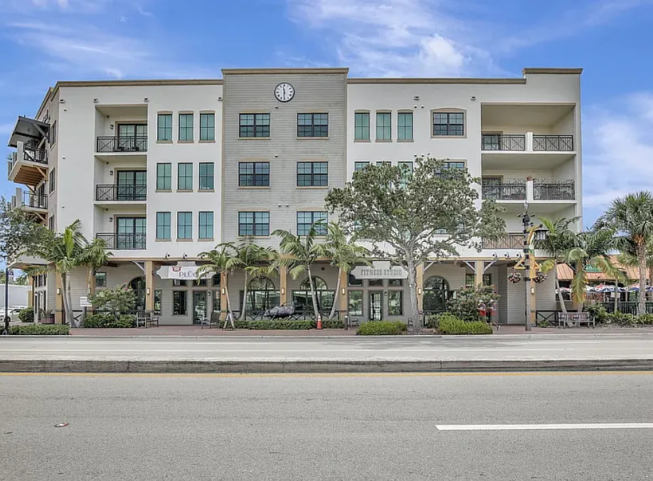 4100 SW 64th Ave #315