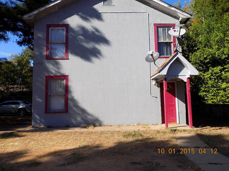 1st image of 707 E 12th St