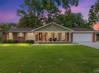 911 Riviera Ave SE, Huntsville, AL 35802