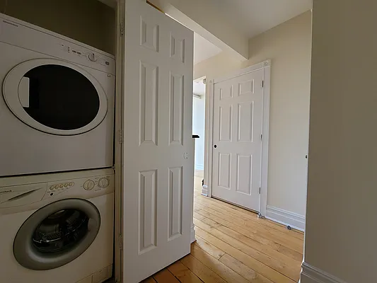 Rented by Julien Aractingi, LREB | media 11