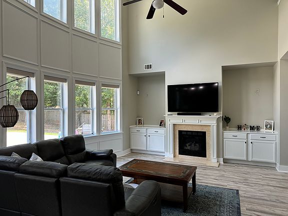 4th image of 75 Mulberry Dr