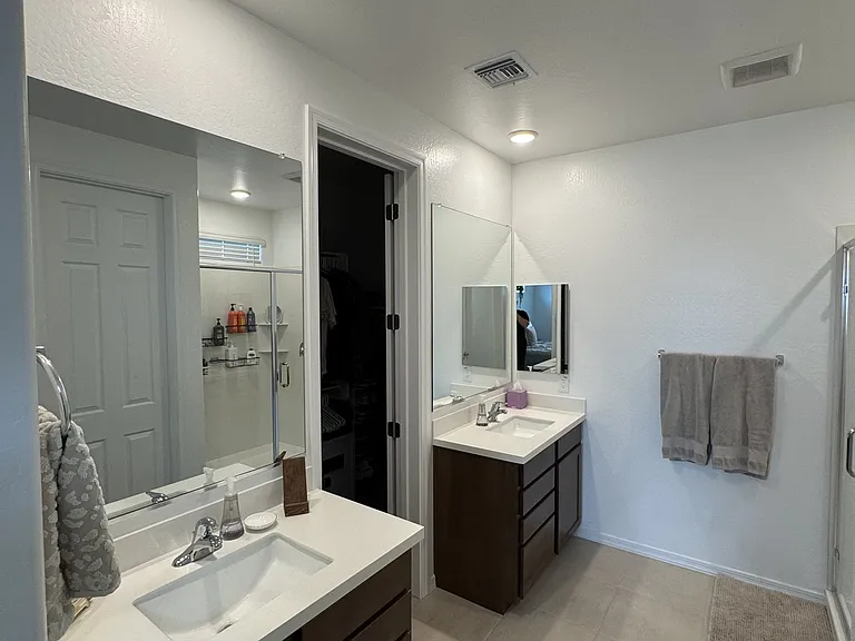 643 W Riparian Dr — Photo 28