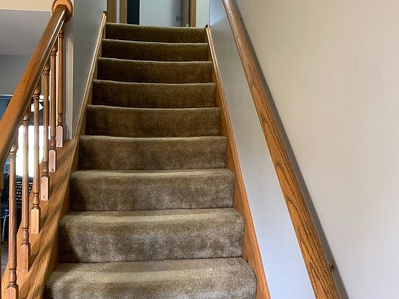 4th image of 355 Elizabeth Dr
