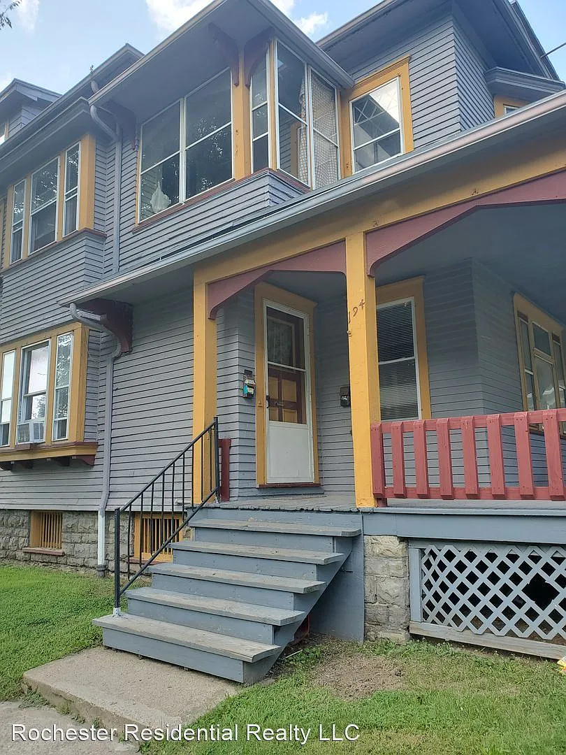 117 Pierpont St photo 1
