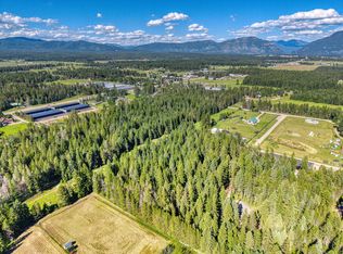 219 Kinnikinnick Ln, Columbia Falls, MT 59912