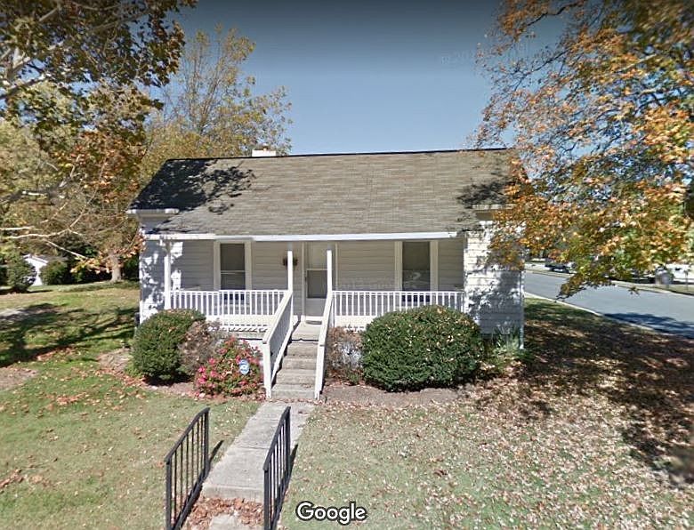 1st image of 1103 Attica St
