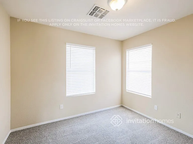 114 E Beth Dr — Photo 14