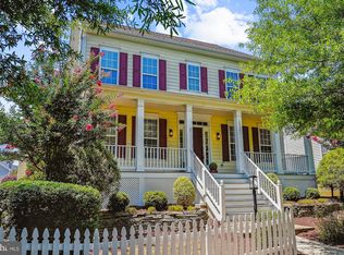 20401 Bowfonds St, Ashburn, VA 20147