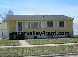 717 Bismark Ave, Waterloo, IA 50701
