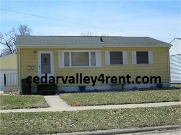 717 Bismark Ave, Waterloo, IA 50701