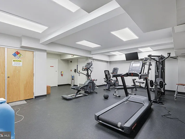 5300 Holmes Run Pkwy #607 — Photo 26