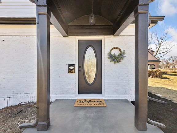 2nd image of 2501 Erskine Blvd