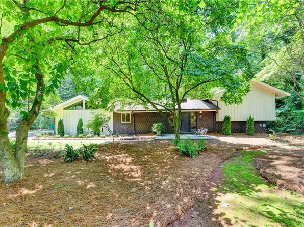 5363 Rosser Rd, Stone Mountain, GA 30087