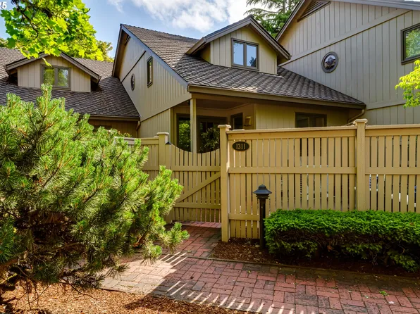 1311 Hammock St, Eugene, OR 97401