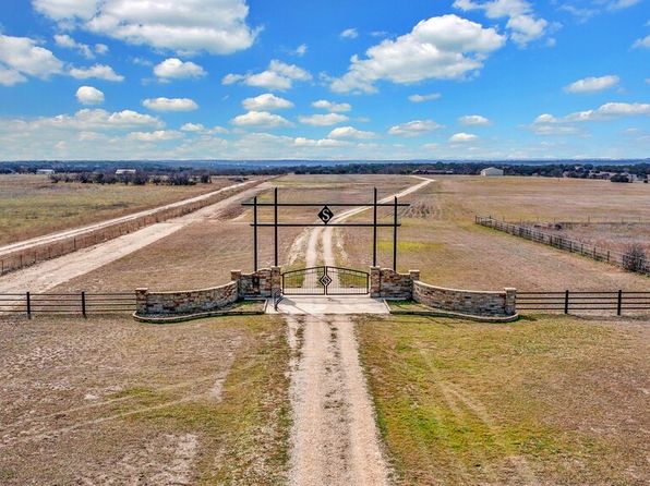 700 Floyd Rd, Gatesville, TX 76528