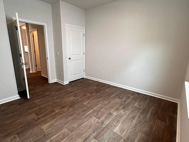 477 Lake Ridge Blvd — Photo 27