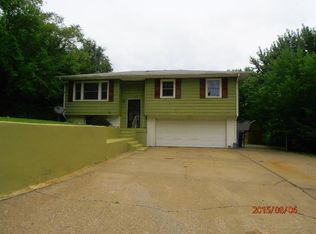 1333 Johnson Dr, Junction City, KS 66441