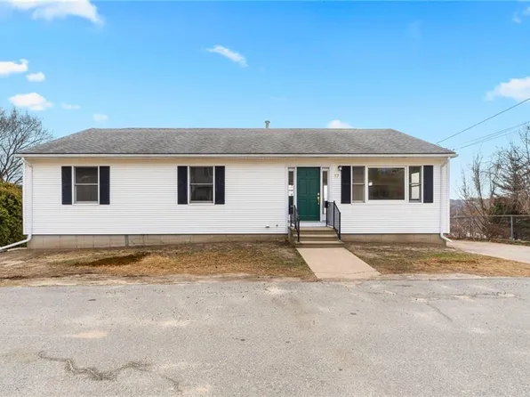 17 Milano St, Providence, RI 02904