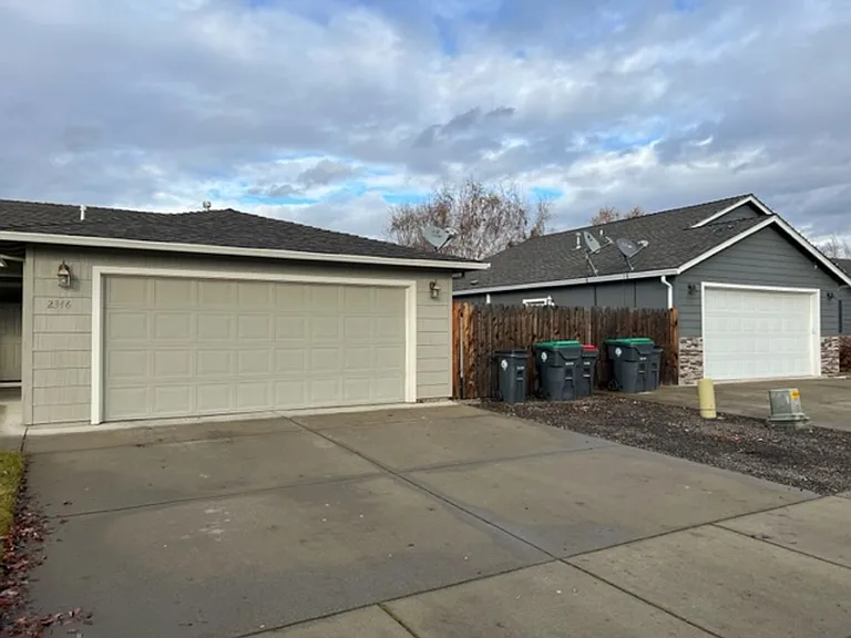 2346 Stonefield Way — Photo 10