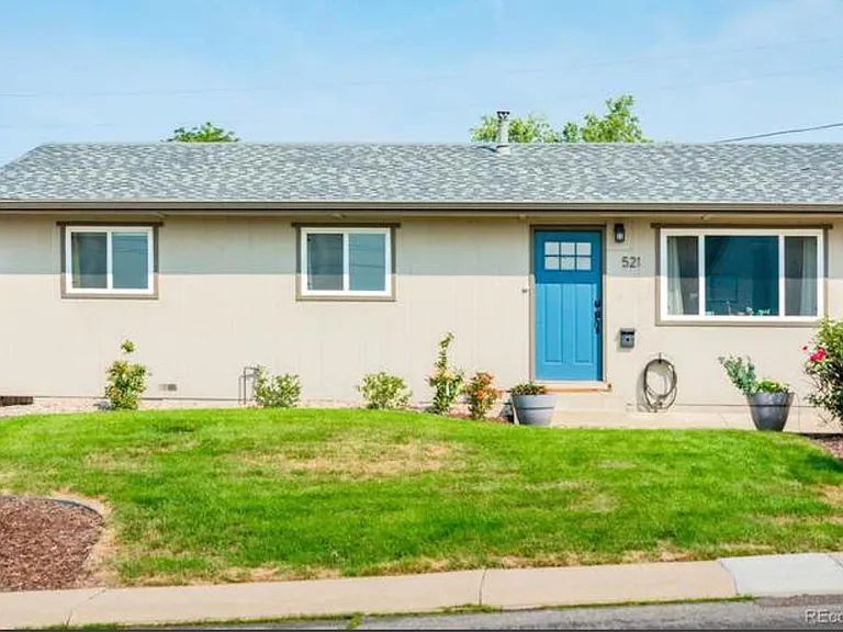 521 Drake St — Photo 1