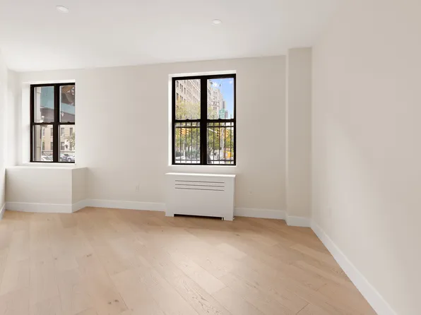 812 Riverside Drive image 11 of 13