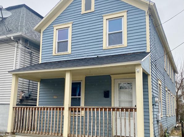 19 Center St