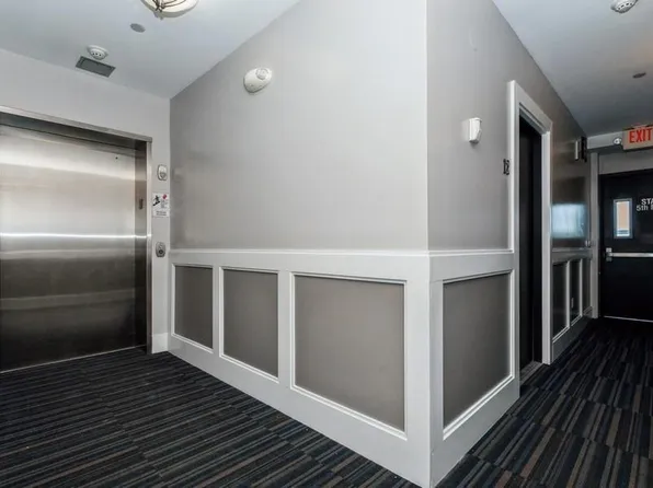 704 Grand Street image 18 of 30