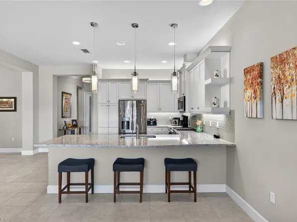 28532 Lobos CIR, BONITA SPRINGS, FL 34135