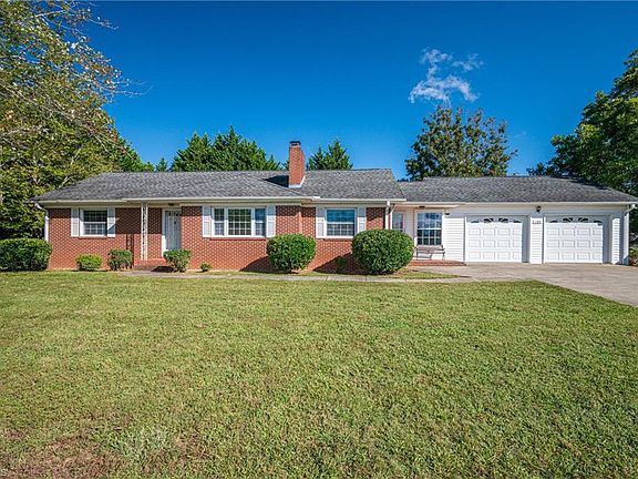 3rd image of 193 Owens Ln