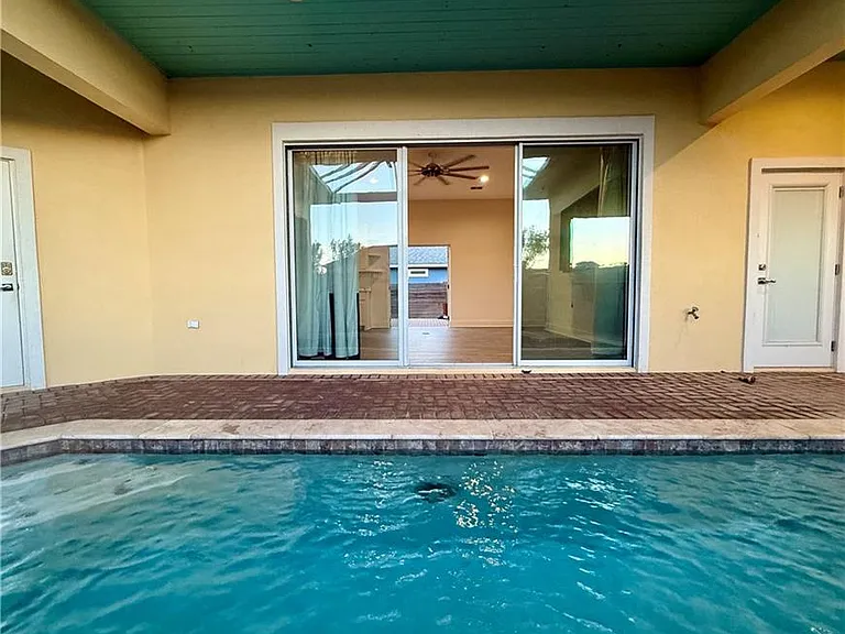 3403 Lago Washington — Photo 4