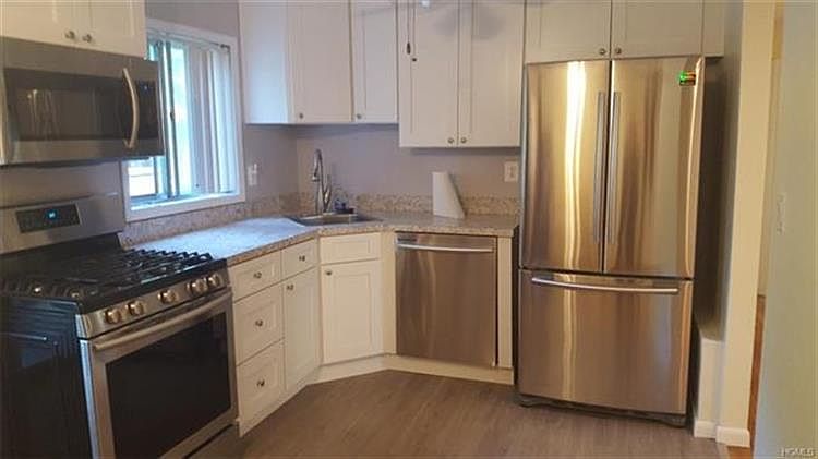 1st image of 65 Williams St