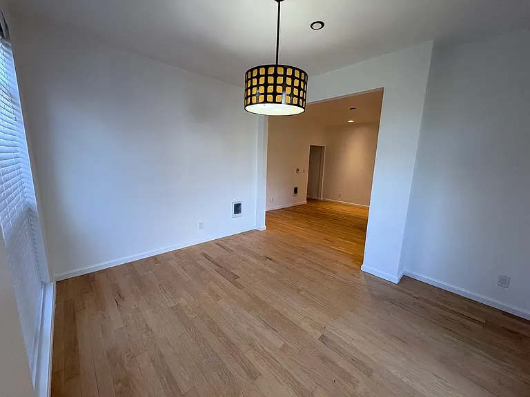 2173 NW Everett St #3 — Photo 6