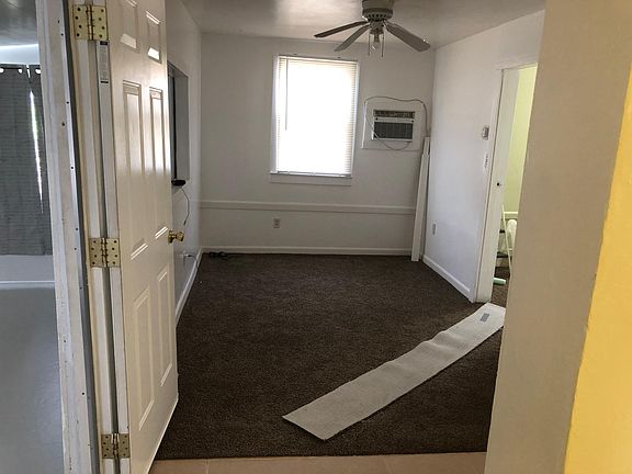 5th image of 10989 Thompson Dr