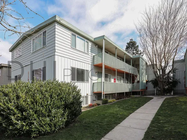 Wesley Apartments, 1116 10th Ave #1122-2, Longview, WA 98632