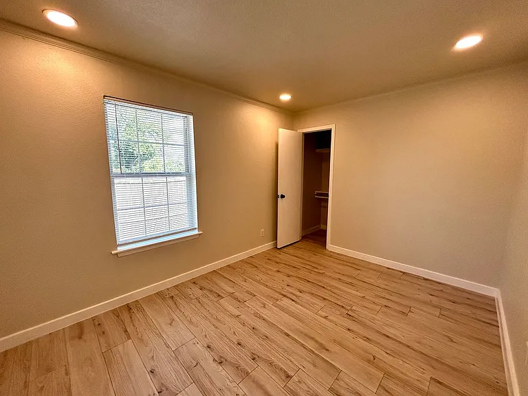 1005 W Martin Luther King Jr Blvd #A — Photo 31