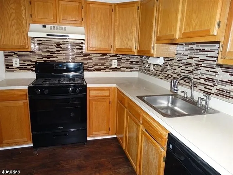 808 Magnolia Ln — Photo 7