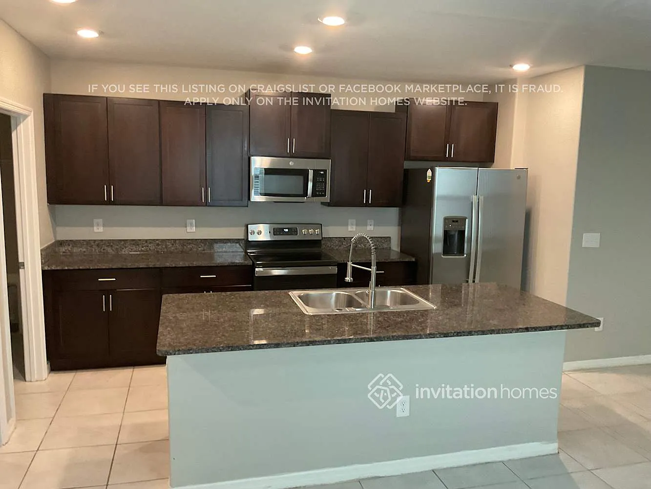2242 Jungle Dr Ruskin, FL 33570 — Photo 3