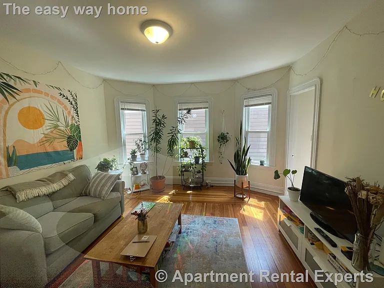 10 Chandler St — Photo 9