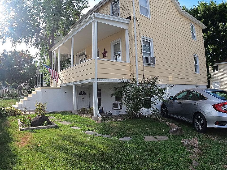 1st image of 192 Depew Ave