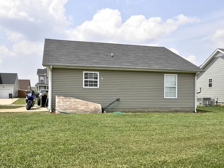 516 Fox Trot Dr — Photo 19