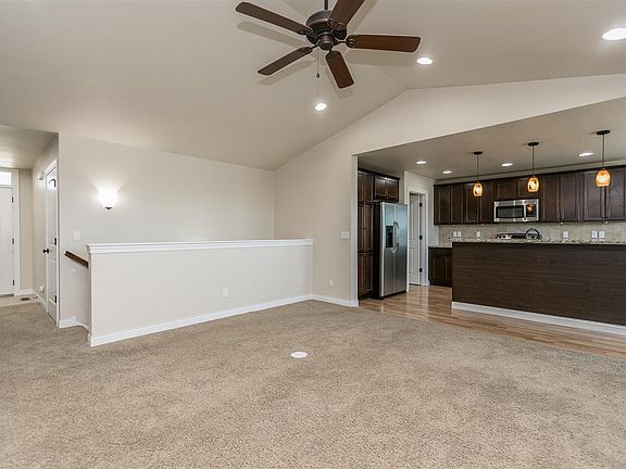 2nd image of 1460 Harvest St