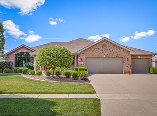 11326 Laura Ln, Frankfort, IL 60423