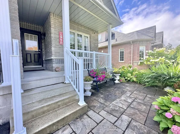 26 Thomas Dr, Collingwood, ON L9Y 0A6