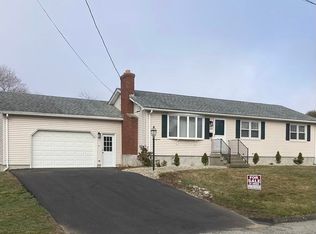 286 Szetela Dr, Chicopee, MA 01013