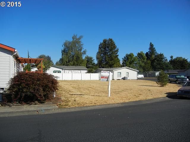 2nd image of 2023 Crestline Dr
