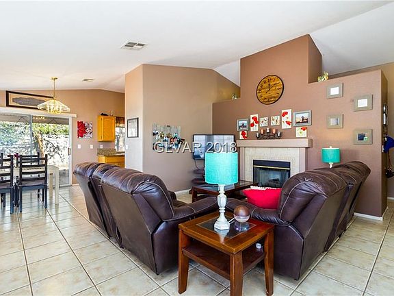 4th image of 1934 La Villa Dr