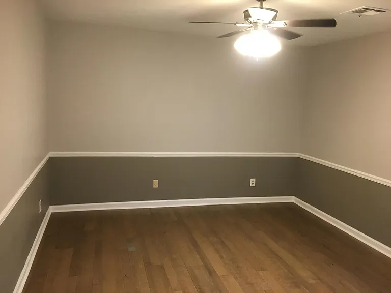 2909 Canterbury Dr — Photo 15